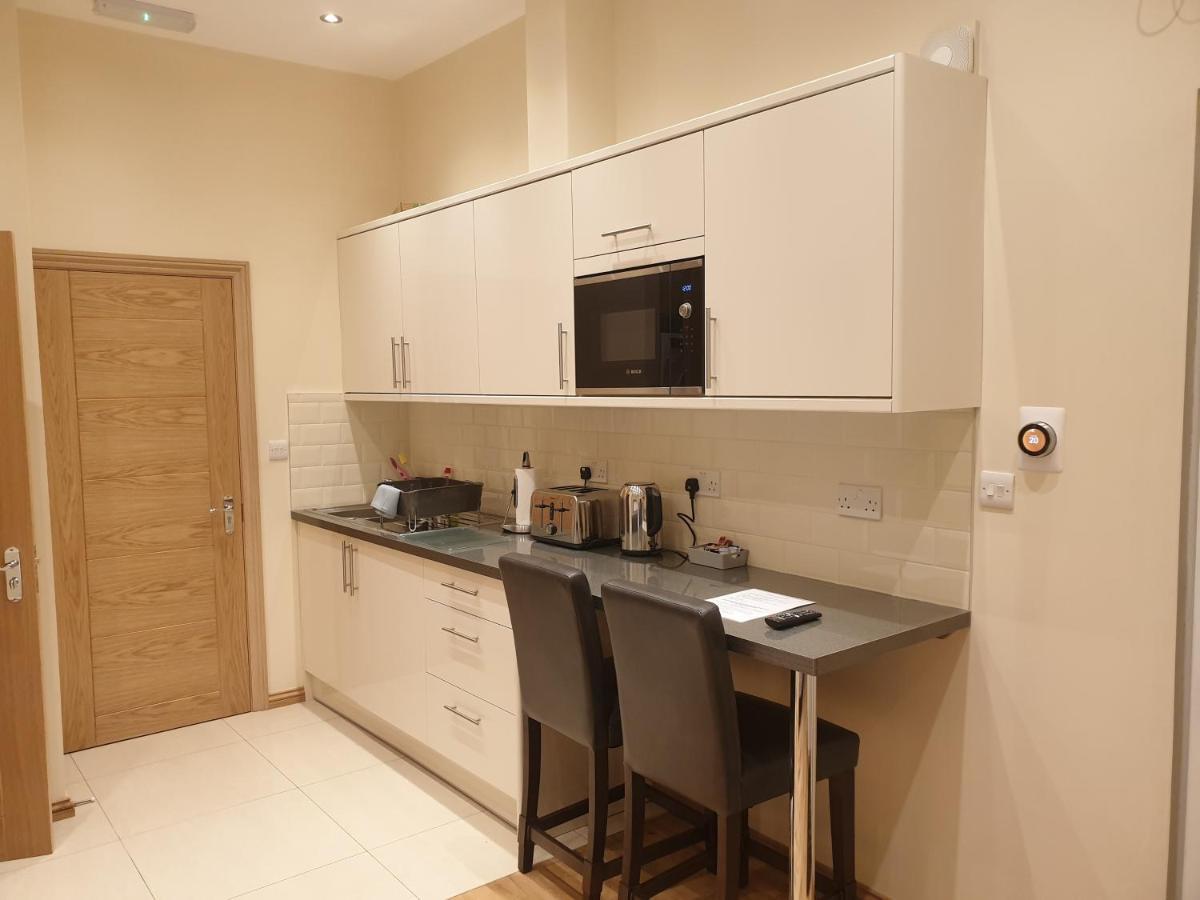 London Luxury Apartments 4 Min Walk From Ilford Station, With Free Parking Free Wifi Экстерьер фото
