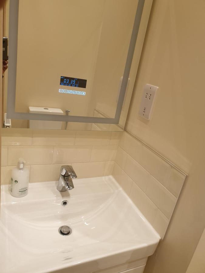 London Luxury Apartments 4 Min Walk From Ilford Station, With Free Parking Free Wifi Экстерьер фото